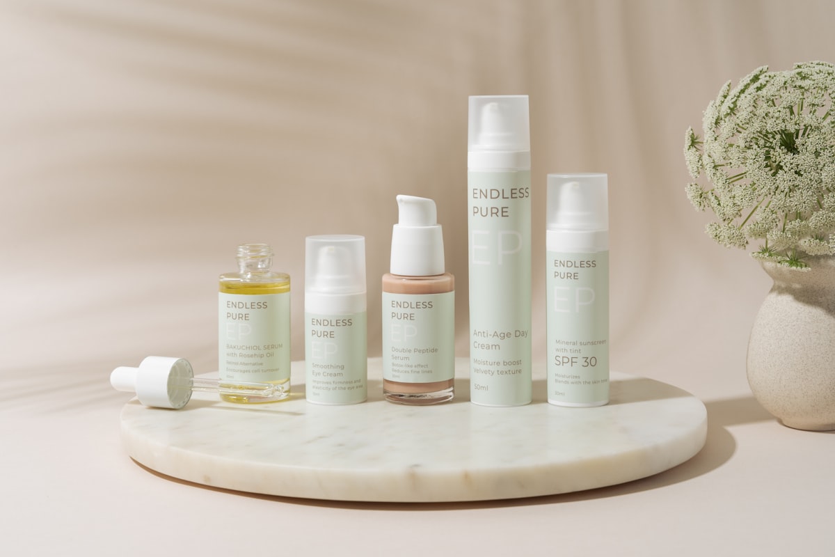 Hyaluronic acid for sensitive skin